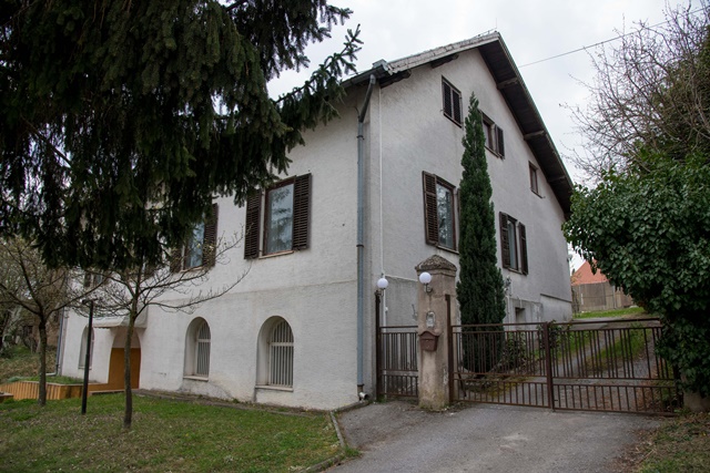 ZEC 0854